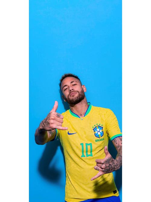 尼克斯晋级半决赛后，每位球员都能获得103000美元的奖金（尼克斯打进半决赛，队内每人奖金10.3万美元）